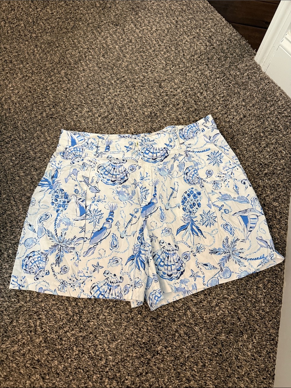 Lilly Pulitzer White & Blue Seashell Print Shorts